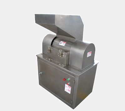 WF系列強(qiáng)力粗碎機(jī)，強(qiáng)力破碎機(jī)